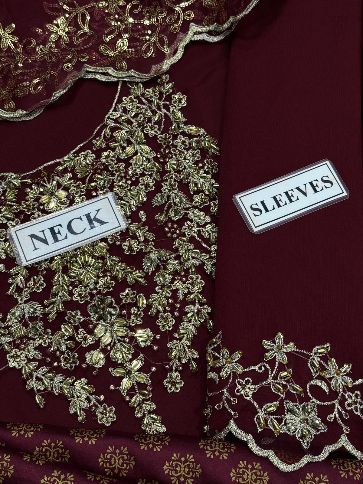 IZNIK Maroon